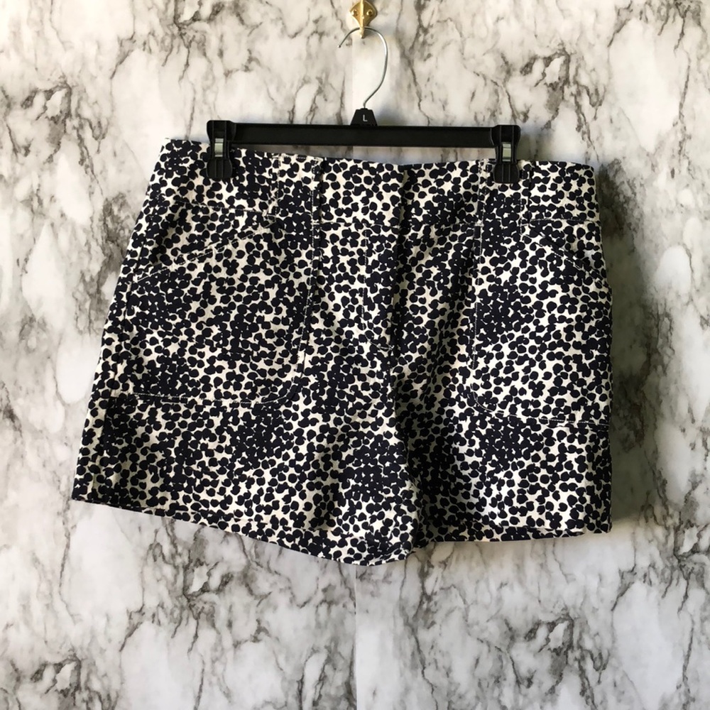 Printed Shorts Black and White